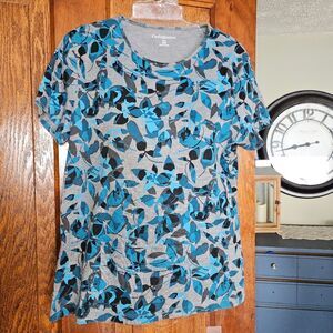 Croft & Barrow Women's Petite Medium Floral Blouse in Blue, Black & Gray